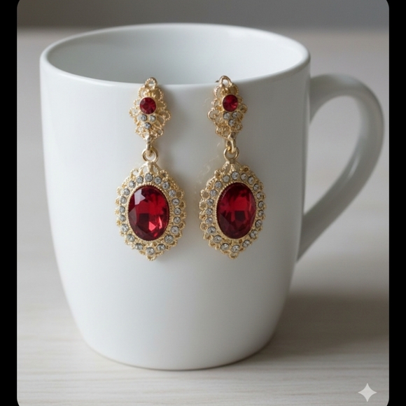 Alloy and crystal inlay earrings, durable earrings, gold color and red stone dan - Picture 2 of 8